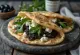 Bánh Piadina với sốt kem oliu và phô mai dê