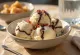 Kem Peppermint Bark được bày ra đĩa