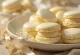 Macaron vị rượu trứng
