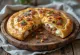 Calzone thịt xông khói và phô mai cừu mới nướng