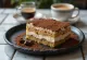 Bánh Tiramisu nhiều lớp rắc bột cacao