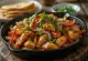 Fajitas ức gà rau củ, phục vụ với rau mùi tươi