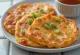 Kimchi Jeon, bánh xèo kimchi Hàn Quốc được trình bày tươi ngon