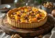 Bánh quiche bí đỏ nướng và quả óc chó cắt lát