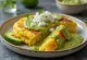 Arepa con Guasacaca với sốt bơ mịn màng